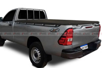 Toyota Hilux DL DLX Einzelkabine mit Rolltop-Aufbau und Kühlergrill