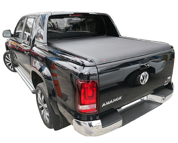 Balicí roletka na karoserii Volkswagen Amarok Aventura