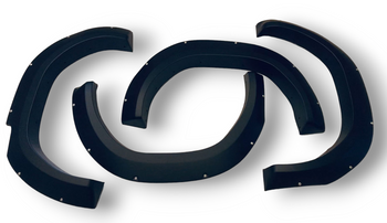 Nástavce podběhů kol Toyota Hilux 2021-