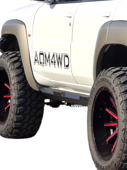 ROCK SLIDERS Seitenschwellerleisten Nissan Patrol Y61 lange Version