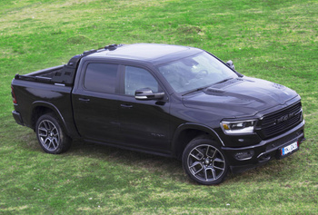 Volkswagen Amarok COMBAT Überrollbügel